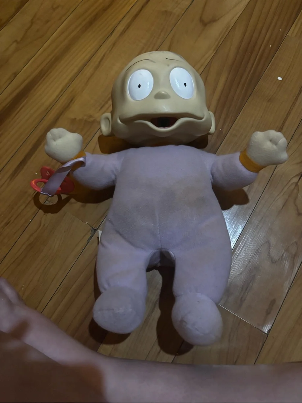 Vintage Rugrats Doll - moves and sounds (WORKS)